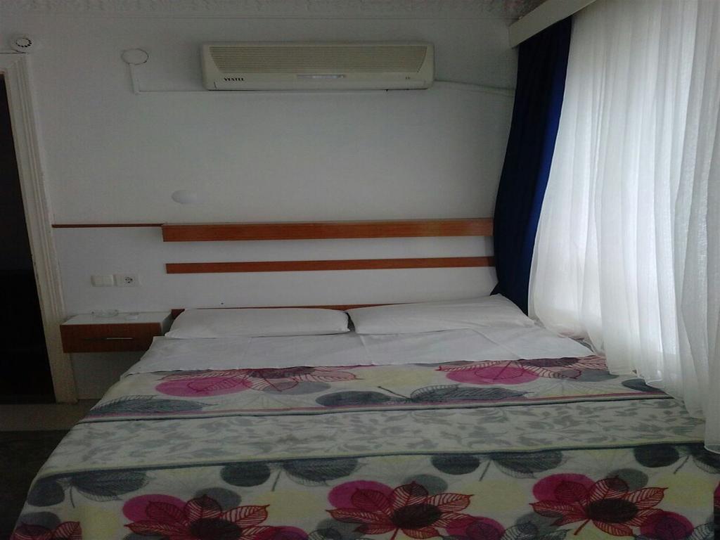 Hotel Ulke Yalova  Buitenkant foto