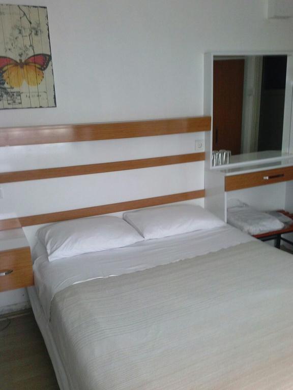 Hotel Ulke Yalova  Buitenkant foto