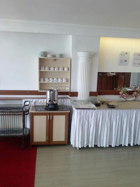 Hotel Ulke Yalova  Buitenkant foto