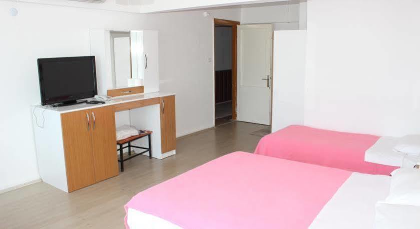 Hotel Ulke Yalova  Buitenkant foto